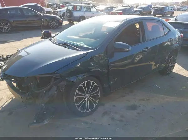 5YFBURHE9GP567406 2016 TOYOTA COROLLA - Image 2