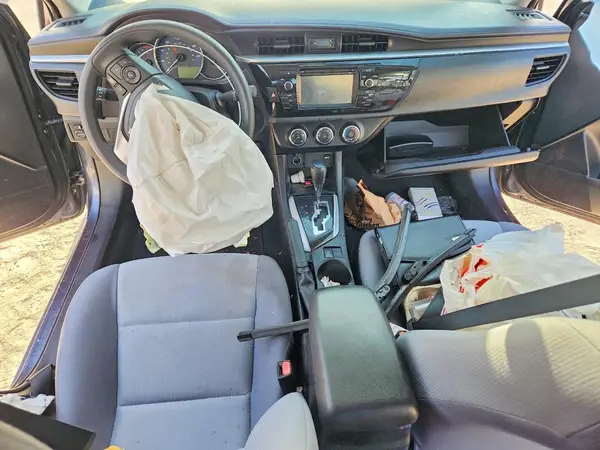 5YFBURHE9GP568944 2016 TOYOTA COROLLA - Image 8