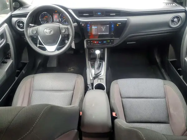 5YFBURHE9HP569724 2017 TOYOTA COROLLA - Image 8