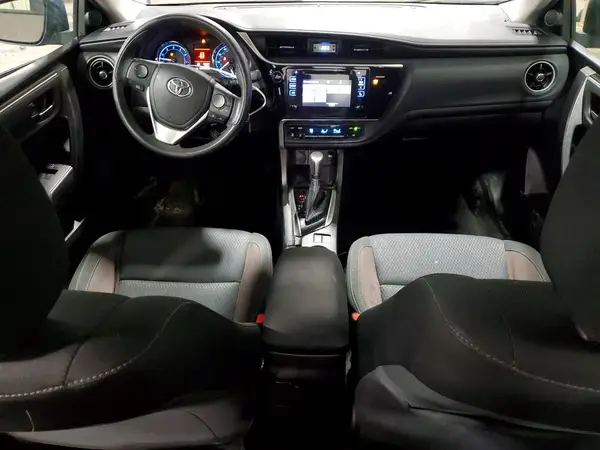 5YFBURHE9HP572025 2017 TOYOTA COROLLA - Image 8