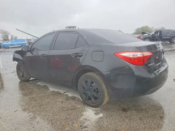 5YFBURHE9HP572140 2017 TOYOTA COROLLA - Image 2