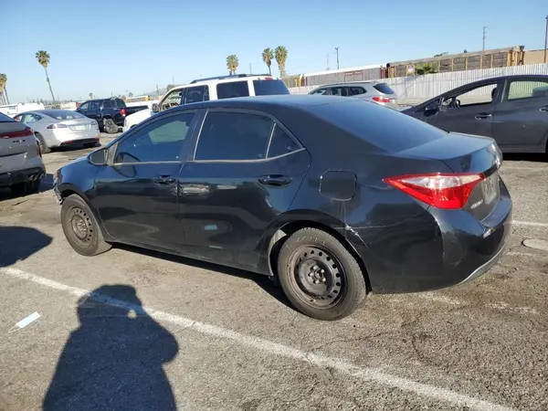5YFBURHE9HP572848 2017 TOYOTA COROLLA - Image 2