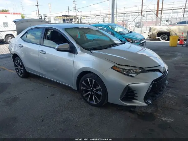 5YFBURHE9HP574728 2017 TOYOTA COROLLA - Image 1
