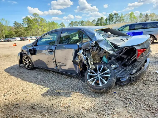 5YFBURHE9HP575216 2017 TOYOTA COROLLA - Image 2