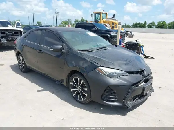 5YFBURHE9HP576513 2017 TOYOTA COROLLA - Image 1