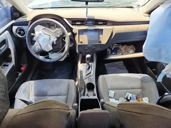 5YFBURHE9HP578259 2017 TOYOTA COROLLA - Image 8