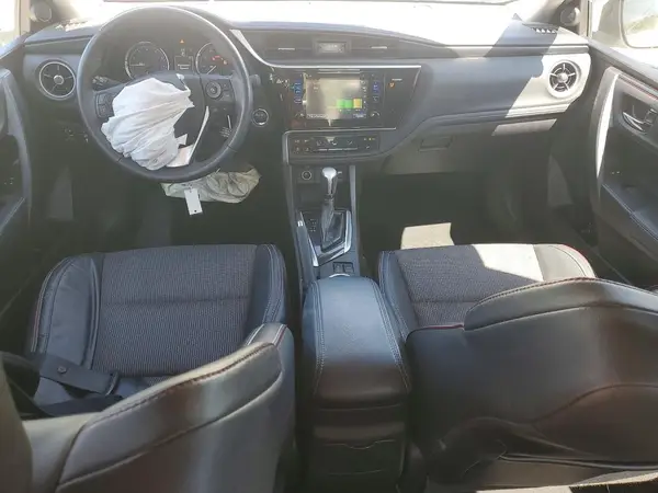 5YFBURHE9HP578455 2017 TOYOTA COROLLA - Image 8