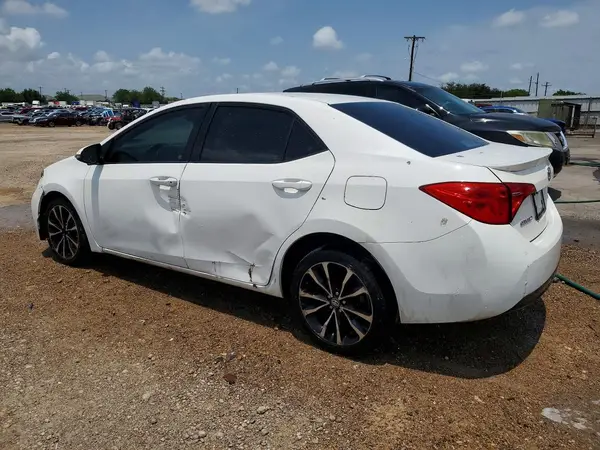 5YFBURHE9HP579346 2017 TOYOTA COROLLA - Image 2