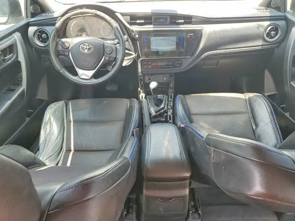 5YFBURHE9HP579346 2017 TOYOTA COROLLA - Image 8
