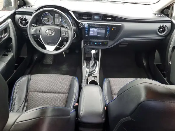 5YFBURHE9HP588967 2017 TOYOTA COROLLA - Image 8
