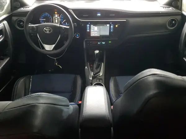 5YFBURHE9HP589469 2017 TOYOTA COROLLA - Image 8