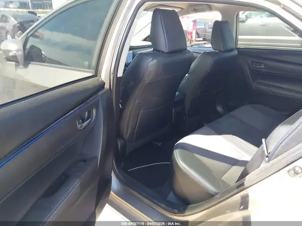 5YFBURHE9HP589665 2017 TOYOTA COROLLA - Image 8