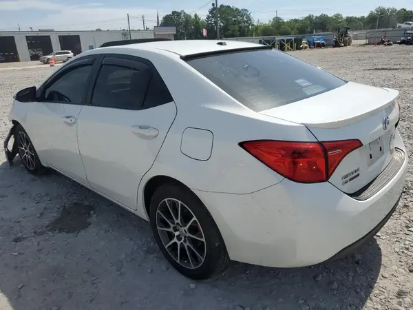 5YFBURHE9HP591433 2017 TOYOTA COROLLA - Image 2