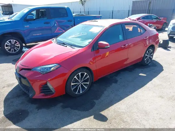 5YFBURHE9HP591450 2017 TOYOTA COROLLA - Image 2