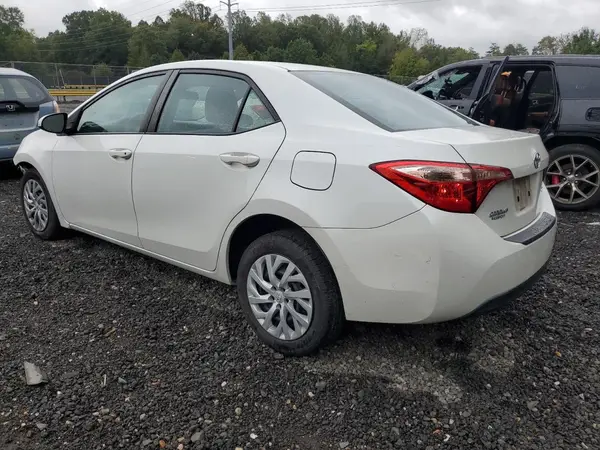 5YFBURHE9HP594915 2017 TOYOTA COROLLA - Image 2