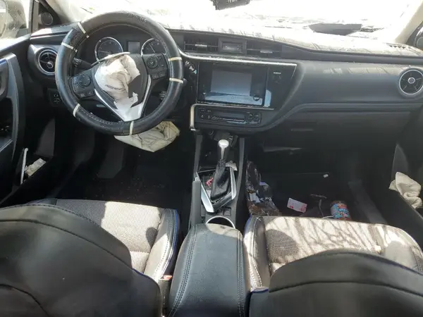5YFBURHE9HP596583 2017 TOYOTA COROLLA - Image 8