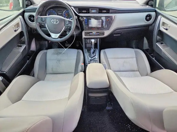 5YFBURHE9HP599788 2017 TOYOTA COROLLA - Image 8
