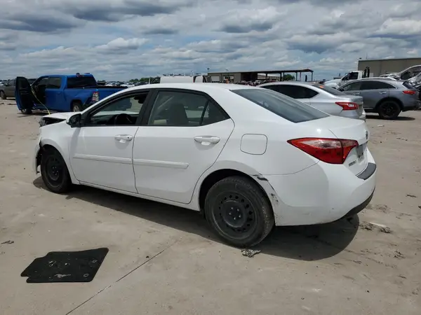 5YFBURHE9HP600888 2017 TOYOTA COROLLA - Image 2
