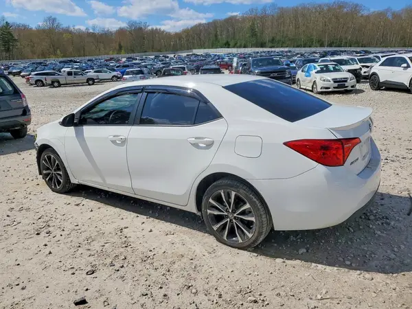 5YFBURHE9HP602964 2017 TOYOTA COROLLA - Image 2