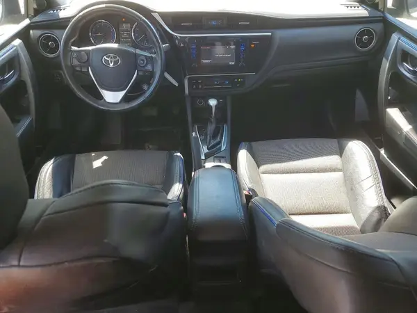 5YFBURHE9HP602964 2017 TOYOTA COROLLA - Image 8