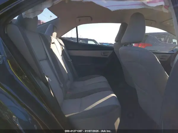 5YFBURHE9HP603354 2017 TOYOTA COROLLA - Image 8