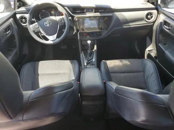 5YFBURHE9HP604360 2017 TOYOTA COROLLA - Image 8