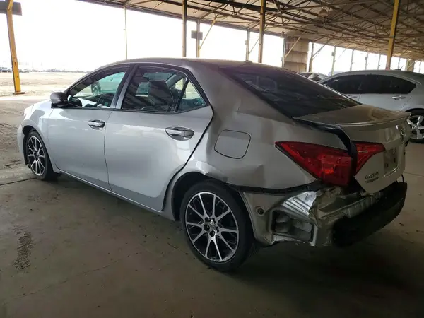 5YFBURHE9HP606304 2017 TOYOTA COROLLA - Image 2