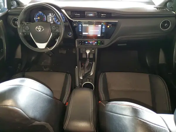 5YFBURHE9HP606304 2017 TOYOTA COROLLA - Image 8