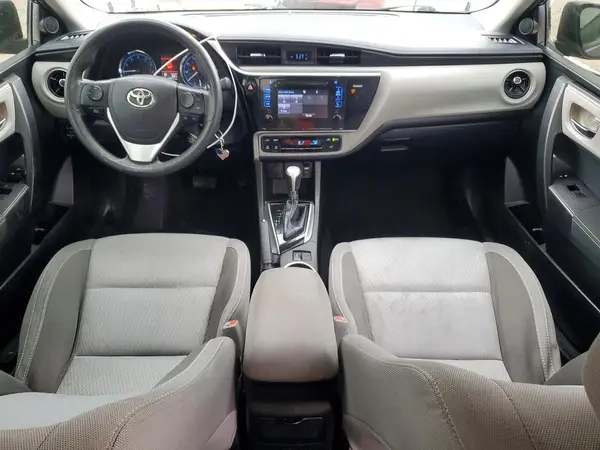 5YFBURHE9HP608053 2017 TOYOTA COROLLA - Image 8