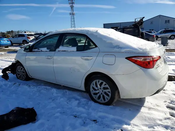 5YFBURHE9HP608778 2017 TOYOTA COROLLA - Image 2