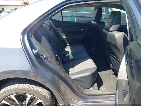 5YFBURHE9HP609817 2017 TOYOTA COROLLA - Image 8