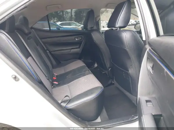 5YFBURHE9HP609820 2017 TOYOTA COROLLA - Image 8