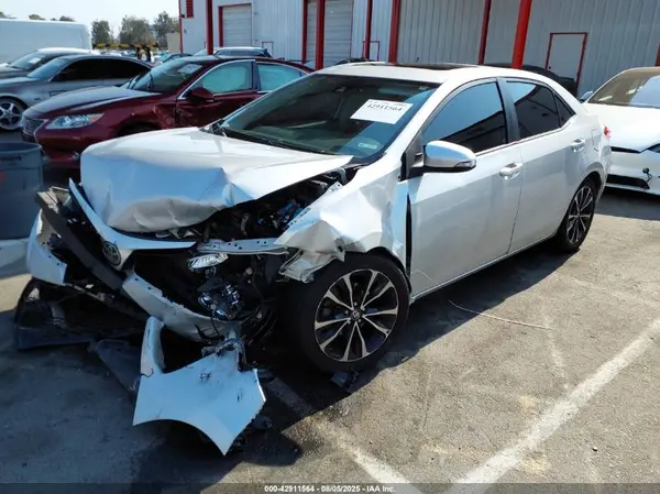 5YFBURHE9HP610210 2017 TOYOTA COROLLA - Image 2
