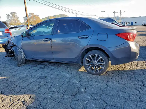5YFBURHE9HP610515 2017 TOYOTA COROLLA - Image 2