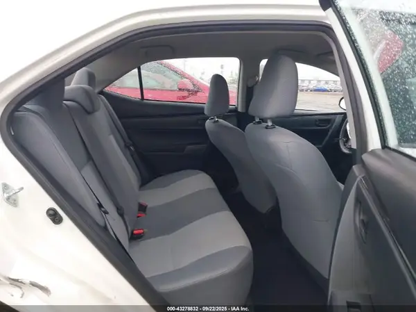 5YFBURHE9HP616749 2017 TOYOTA COROLLA - Image 8