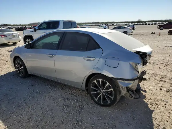 5YFBURHE9HP622714 2017 TOYOTA COROLLA - Image 2