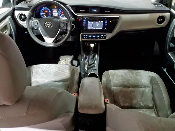 5YFBURHE9HP622938 2017 TOYOTA COROLLA - Image 8