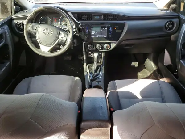5YFBURHE9HP623619 2017 TOYOTA COROLLA - Image 8