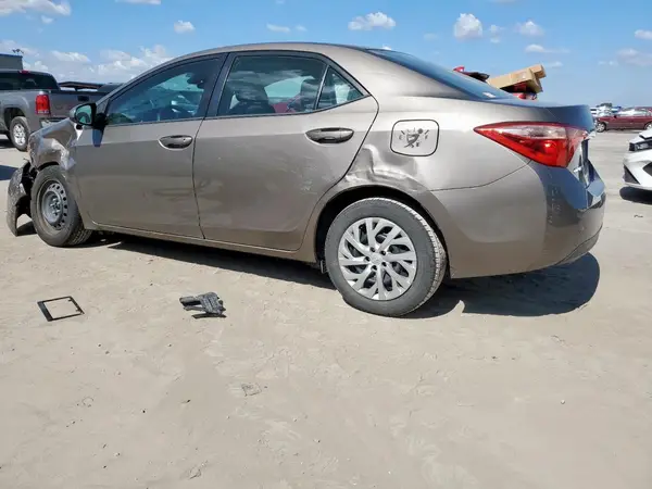 5YFBURHE9HP625838 2017 TOYOTA COROLLA - Image 2