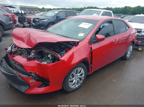 5YFBURHE9HP626083 2017 TOYOTA COROLLA - Image 2