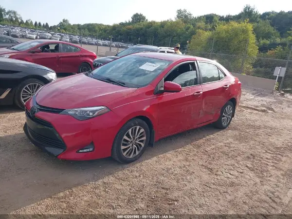 5YFBURHE9HP626746 2017 TOYOTA COROLLA - Image 2