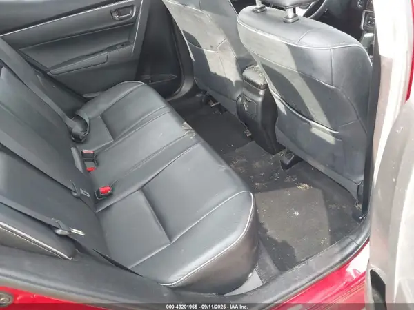 5YFBURHE9HP626746 2017 TOYOTA COROLLA - Image 8