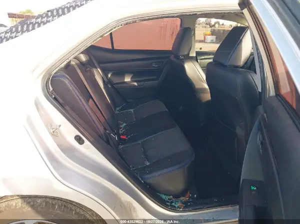 5YFBURHE9HP626911 2017 TOYOTA COROLLA - Image 8