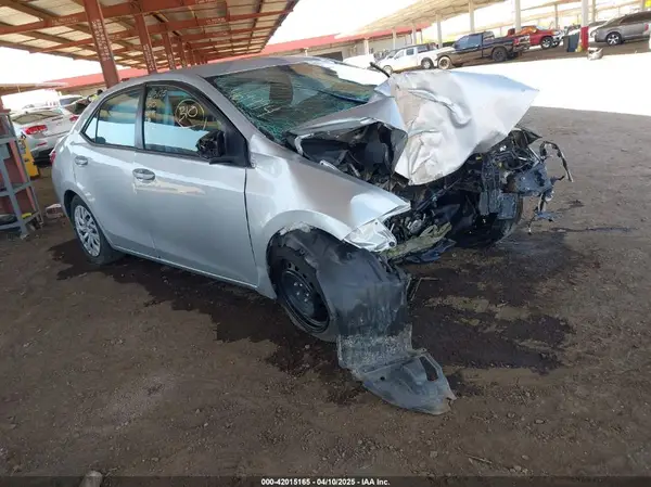5YFBURHE9HP628643 2017 TOYOTA COROLLA - Image 1