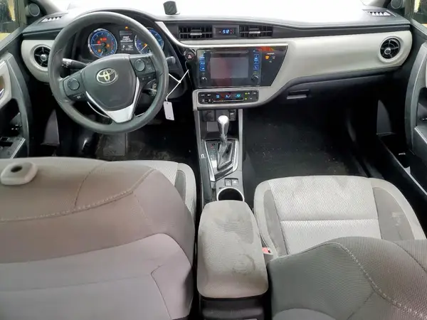 5YFBURHE9HP629503 2017 TOYOTA COROLLA - Image 8