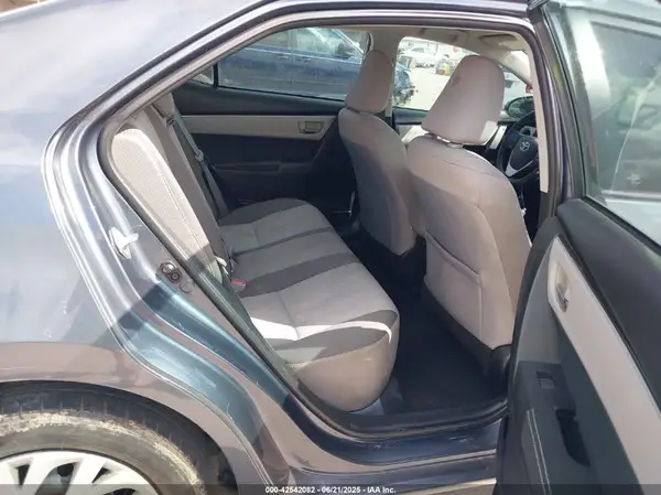 5YFBURHE9HP631056 2017 TOYOTA COROLLA - Image 8