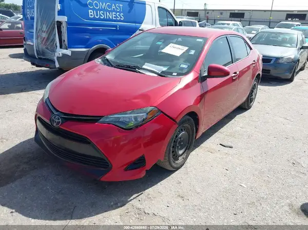 5YFBURHE9HP632515 2017 TOYOTA COROLLA - Image 2