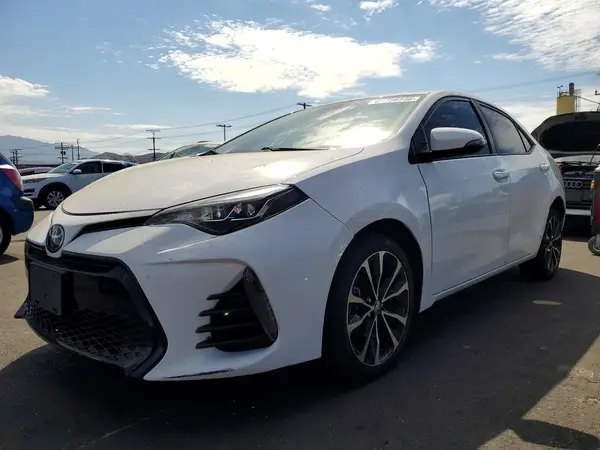 5YFBURHE9HP636497 2017 TOYOTA COROLLA - Image 1