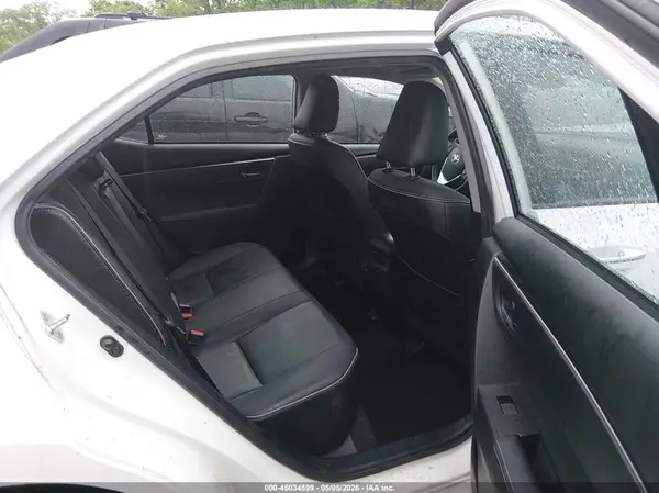 5YFBURHE9HP639447 2017 TOYOTA COROLLA - Image 8
