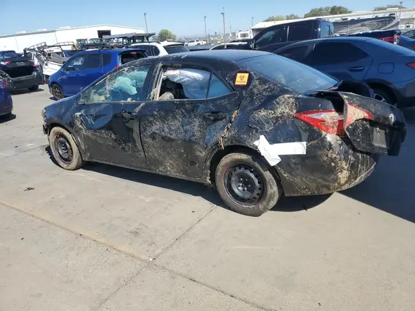 5YFBURHE9HP640971 2017 TOYOTA COROLLA - Image 2